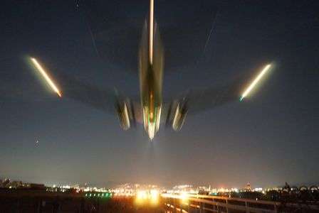 着陸時の飛行機