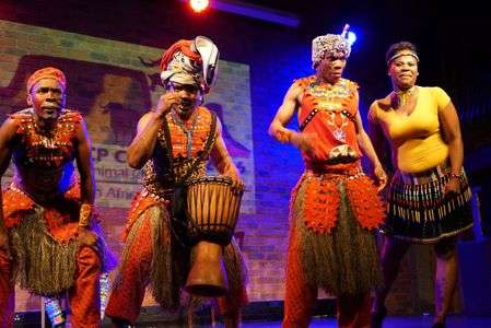 マリの情熱的ダンサー