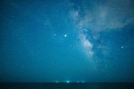 銀河と海