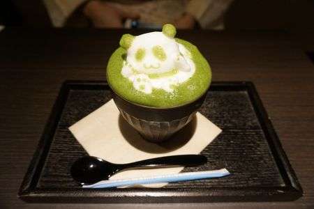 抹茶風呂に入るぱんだ