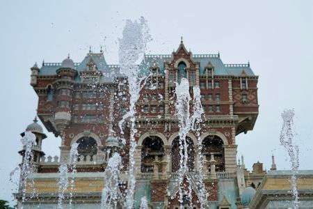 タワー・オブ・テラーと噴水