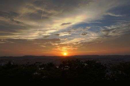 8月の夕暮れ（HDR）