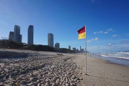 Swim between the frags