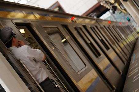 車掌さんのおしごと