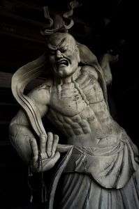 58番仙遊寺の仁王像