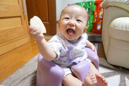 初めてのおやつ