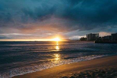 Kuhio Beach
