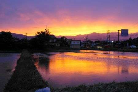 「田舎暮らしの夕焼け」