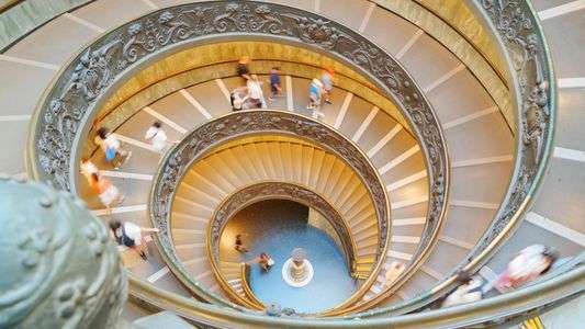 バチカン美術館の二重螺旋階段