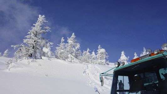 雪上車に乗って