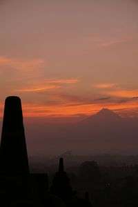 ボロブドゥールの日の出