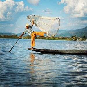 ミャンマー、インレー湖にて