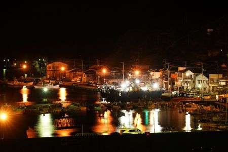 漁港の夜