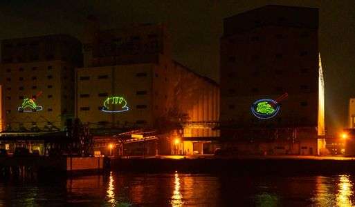 千葉工場夜景クルーズ　4分間のレーザーショー