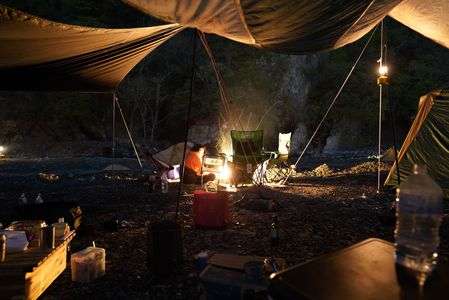 寒いキャンプも焚き火がある