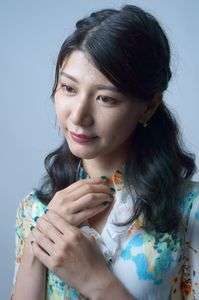 女優の来栖梨沙さんです