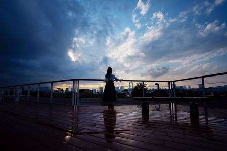 雨上がり　時は満ちて　黄昏の
