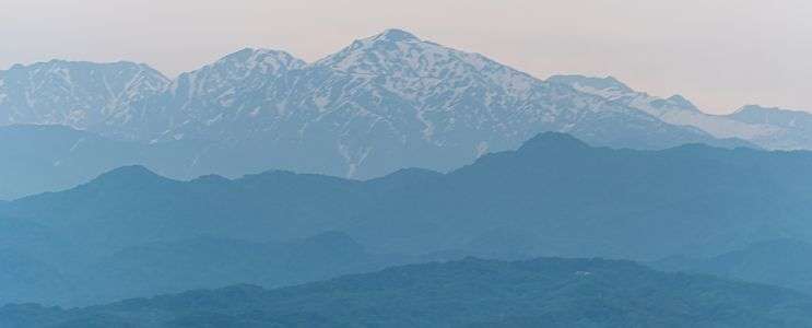 富山電鉄から立山連峰