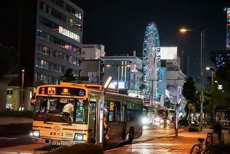 バスと観覧車