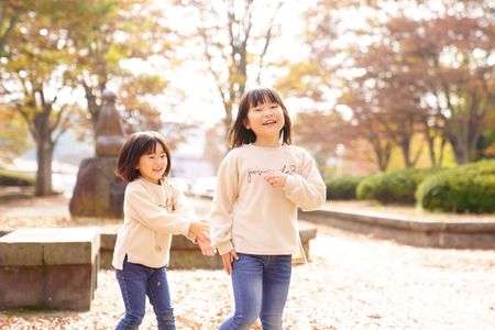 まって！何か、ついてる。