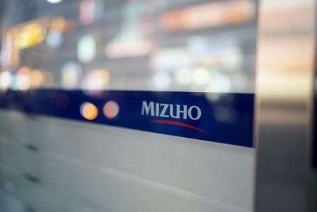 ガラスの向こう側