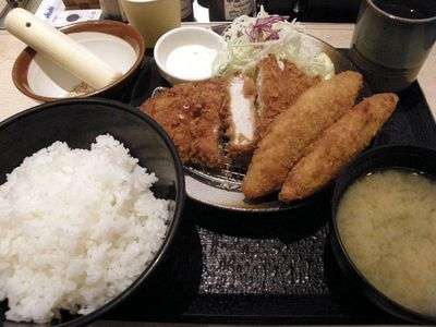 厚切りロースかつ&白身魚フライ(2枚)定食(ライス大盛)