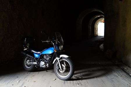 VanVan - 廃道めぐり