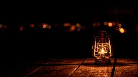 キャンプの灯り。