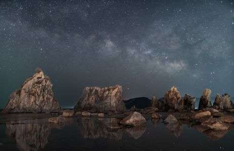 橋杭岩と星空