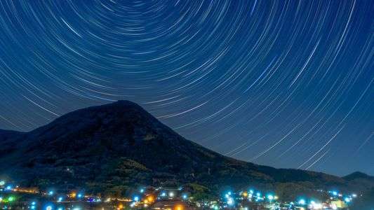山と町と星空軌道