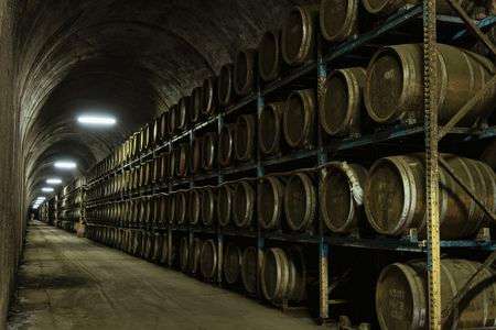 トンネルの駅　神楽酒造の酒蔵