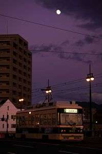 月夜の路面電車
