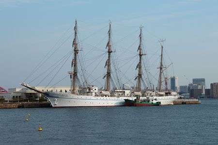 街ぶらSnap　海王丸Ⅱ　神戸港に接岸