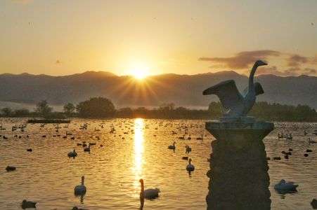 瓢湖の日の出