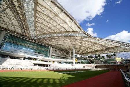 競馬場のパドック