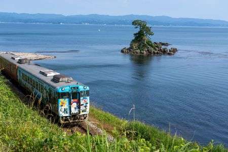 忍者ハットリくん列車と女岩