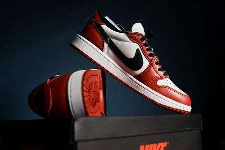 AIRJORDAN1 LOW CHICAGO