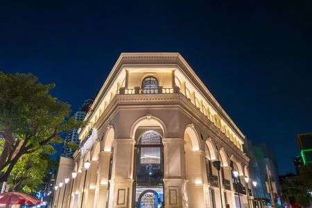 ライトアップ建築