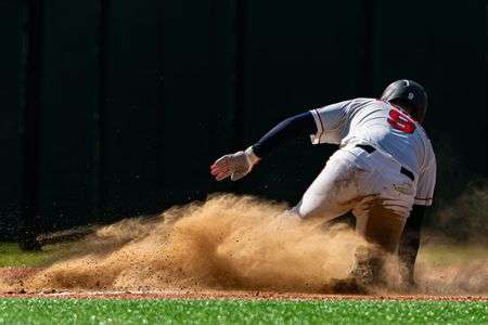 スライディング