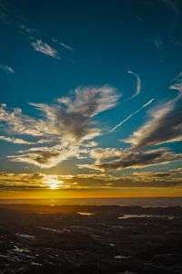 太平洋の夜明け