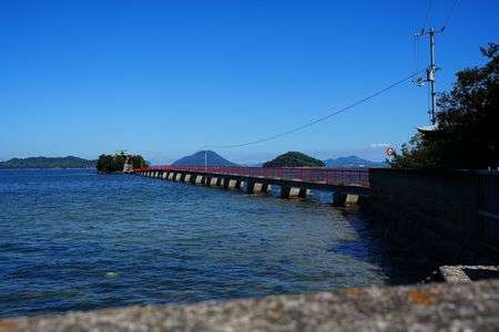 海上の神社（津嶋神社）