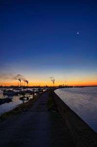 児島湾の夜明け