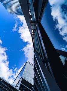 都市の空・反射