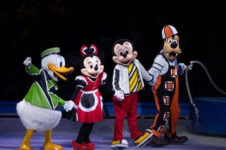 ディズニーオンアイス