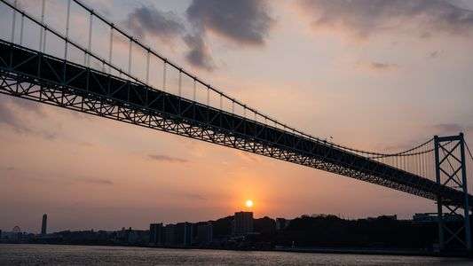 夕焼けの関門橋