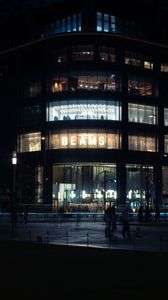 夜街を行く往く