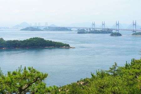 春霞の瀬戸大橋