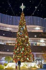 巨大クリスマスツリー