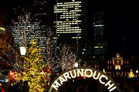 丸の内イルミネーション／東京駅