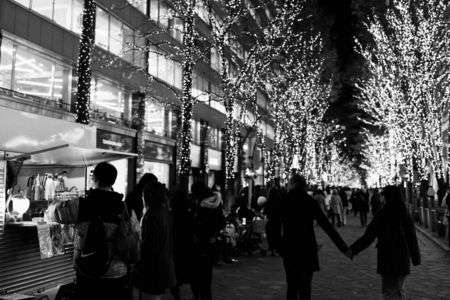 ロマンチックにさせるイルミネーション